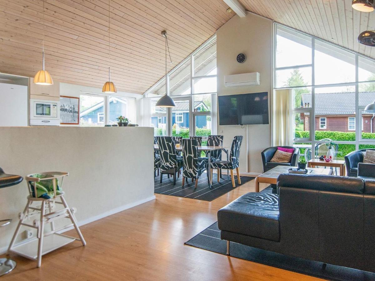 12 Person Holiday Home In Aabenraa Loddenhøj エクステリア 写真